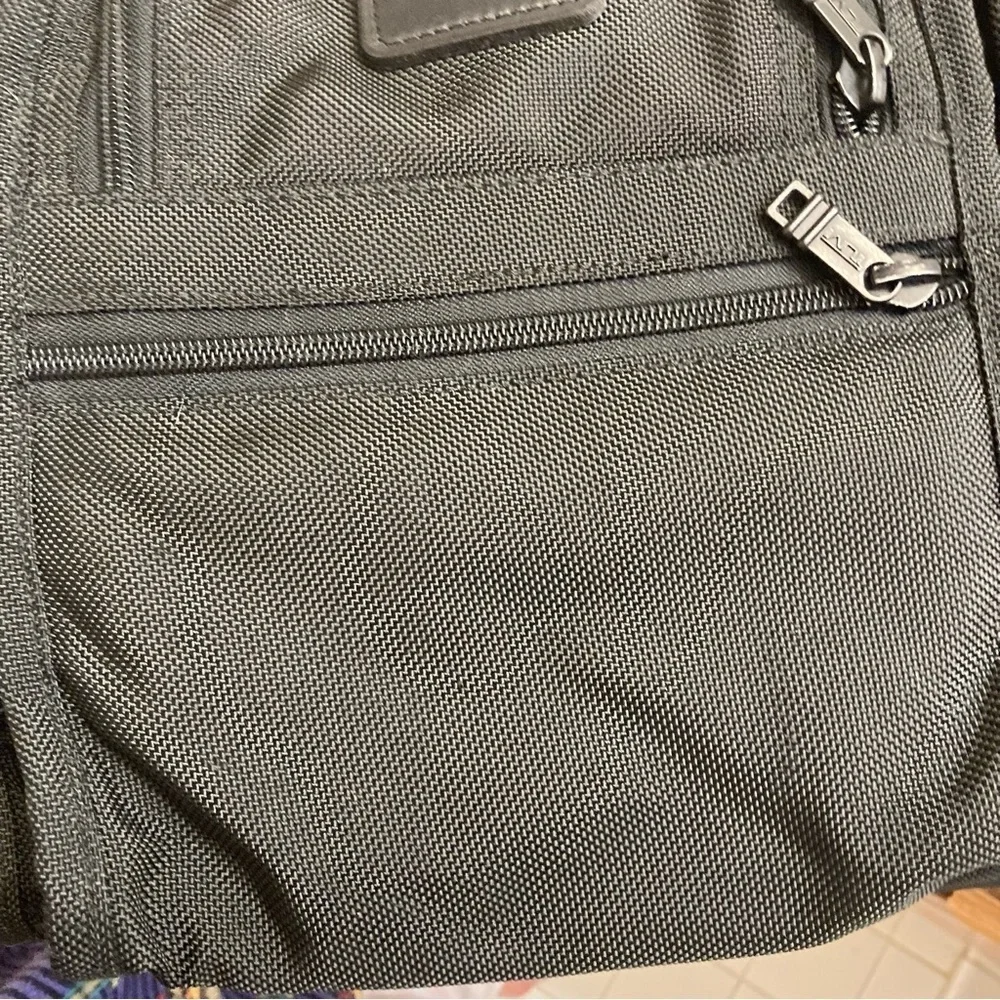 Tumi alpha organize breifcase bag